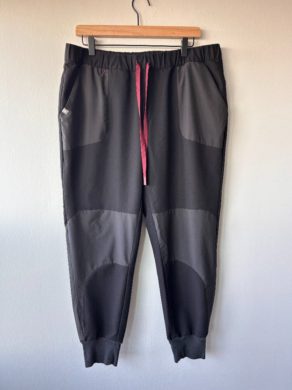 FIGS Disney Mickey Mouse Scrub Jogger Pants Black Burgundy Drawstring XL